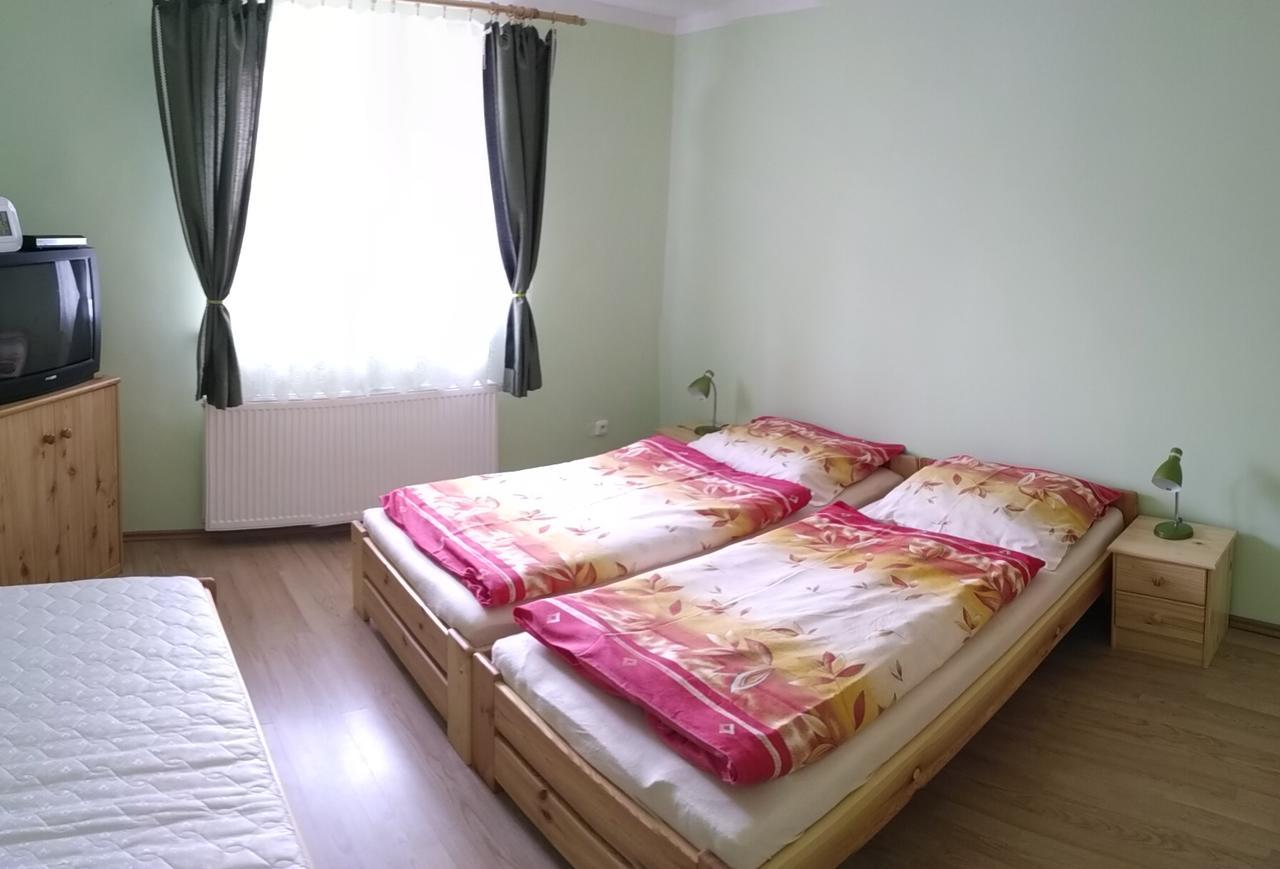 Apartman Utvina Экстерьер фото